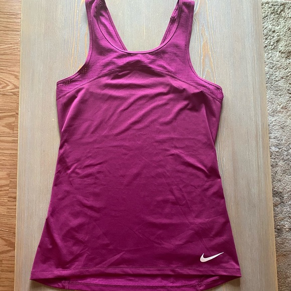 Nike Tops - Nike tank top
